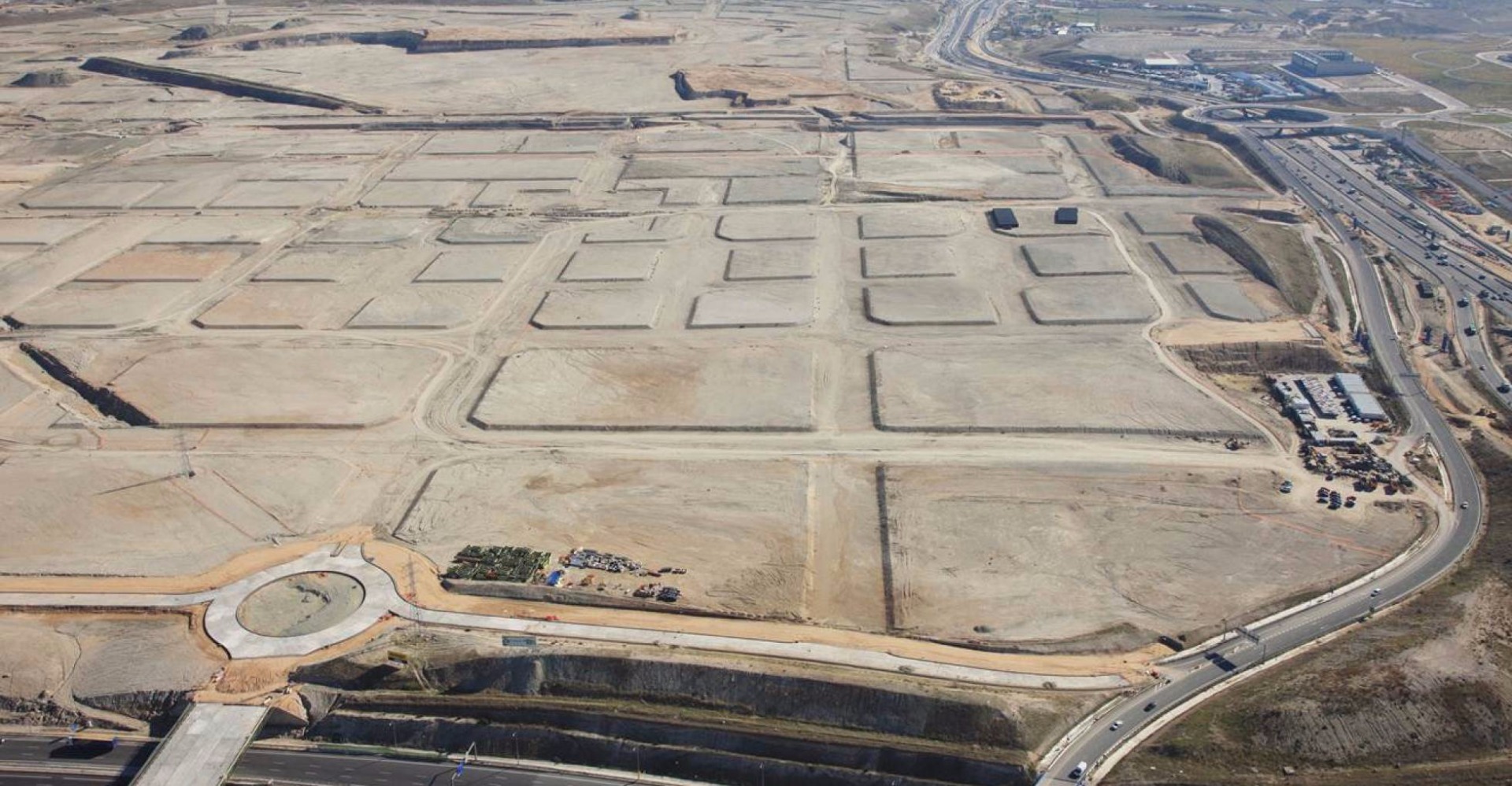 En Los Berrocales, nuevo barrio al sureste de Madrid donde se construirán 22.000 casas, se vende sobre plano.